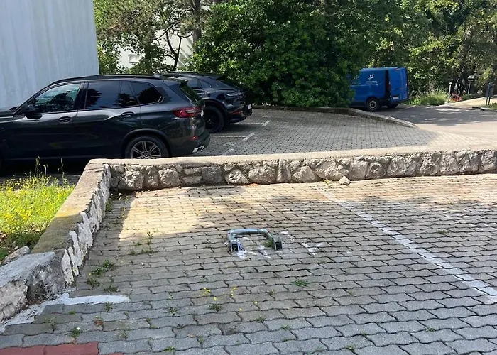 Ary's App Lägenhet *